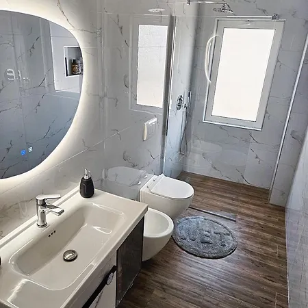 Apartment Allo *